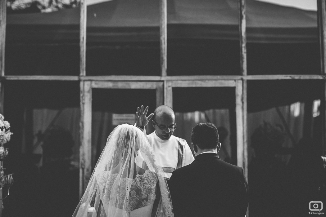 making of noiva, vestido de noiva, maquiagem casamento, casamento na bahia, buquê de noiva, raoni libório, noiva nova, noivos, casamento na praia, wedding brazil, umpontodoisimagem