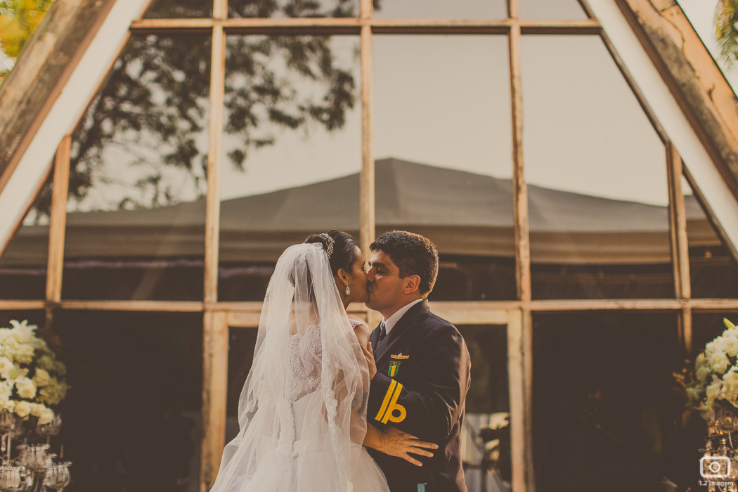 making of noiva, vestido de noiva, maquiagem casamento, casamento na bahia, buquê de noiva, raoni libório, noiva nova, noivos, casamento na praia, wedding brazil, umpontodoisimagem