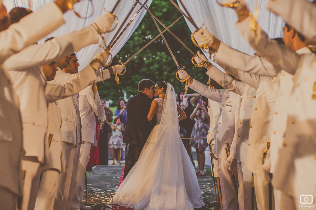 making of noiva, vestido de noiva, maquiagem casamento, casamento na bahia, buquê de noiva, raoni libório, noiva nova, noivos, casamento na praia, wedding brazil, umpontodoisimagem