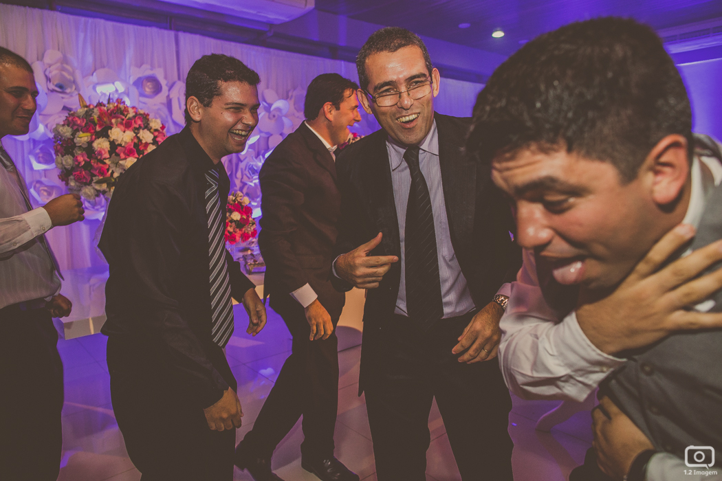 making of noiva, vestido de noiva, maquiagem casamento, casamento na bahia, buquê de noiva, raoni libório, noiva nova, noivos, casamento na praia, wedding brazil, umpontodoisimagem