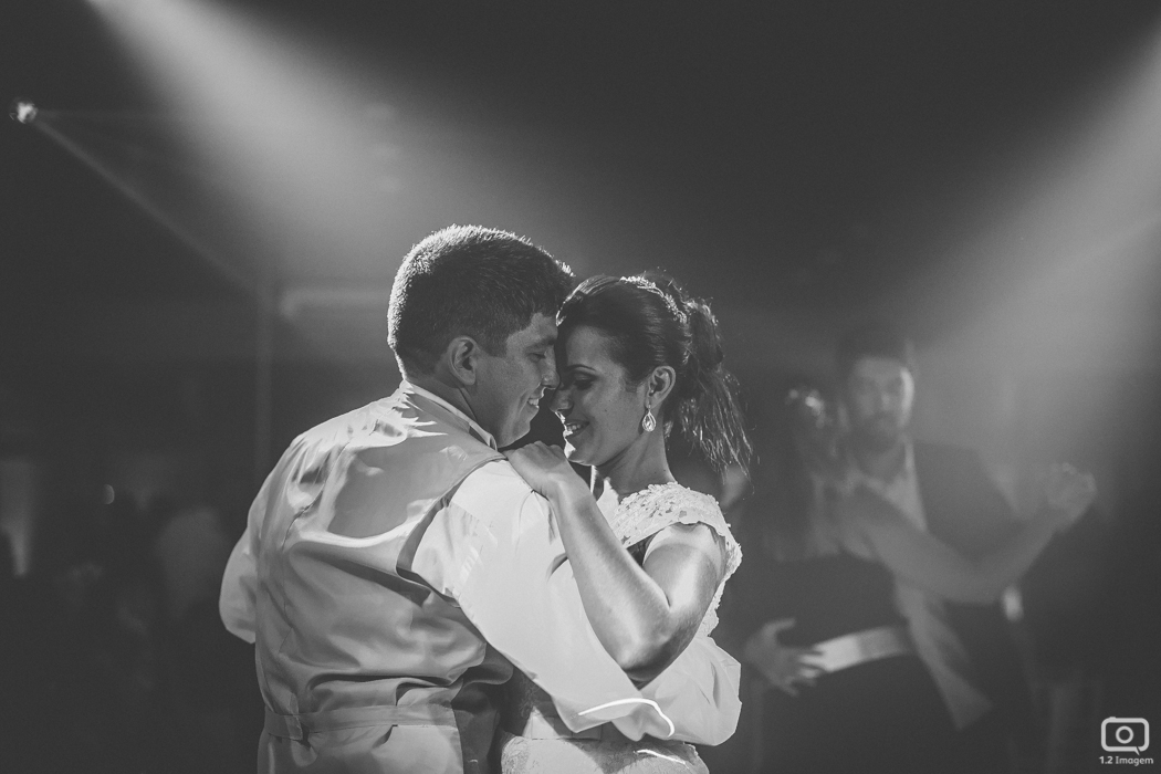 making of noiva, vestido de noiva, maquiagem casamento, casamento na bahia, buquê de noiva, raoni libório, noiva nova, noivos, casamento na praia, wedding brazil, umpontodoisimagem