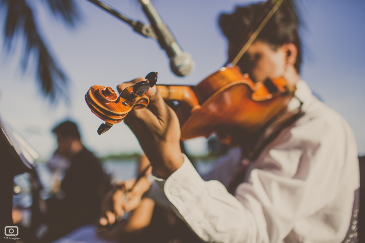 making of noiva, vestido de noiva, maquiagem casamento, casamento na bahia, buquê de noiva, raoni libório, noiva nova, noivos, casamento na praia, wedding brazil, umpontodoisimagem