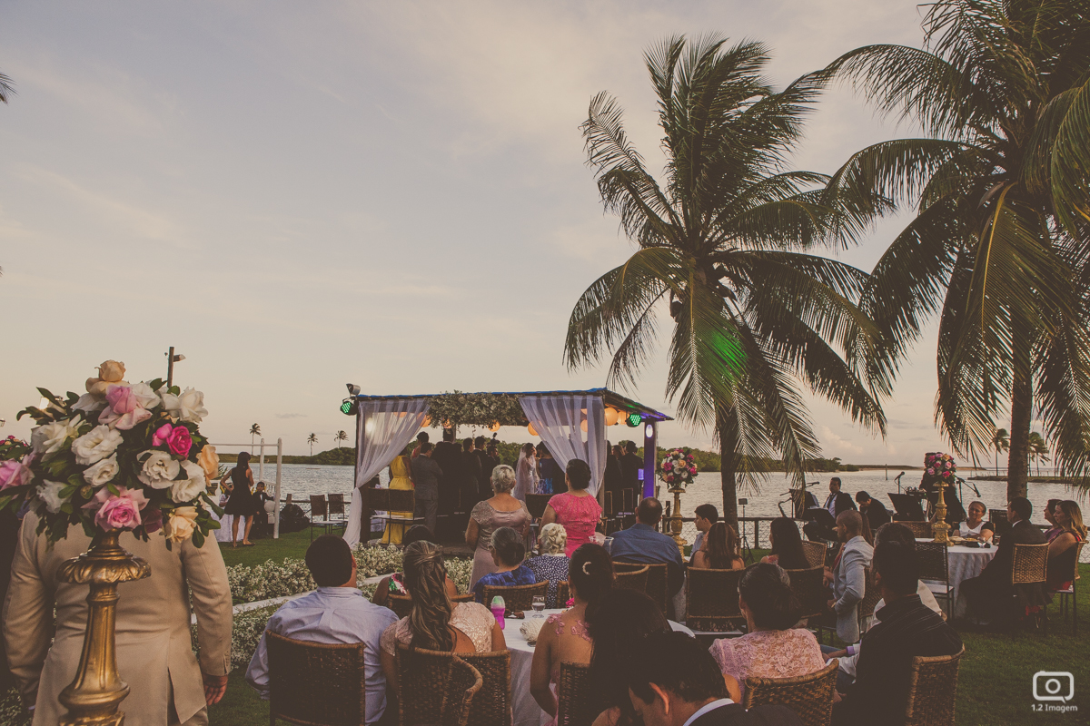 making of noiva, vestido de noiva, maquiagem casamento, casamento na bahia, buquê de noiva, raoni libório, noiva nova, noivos, casamento na praia, wedding brazil, umpontodoisimagem
