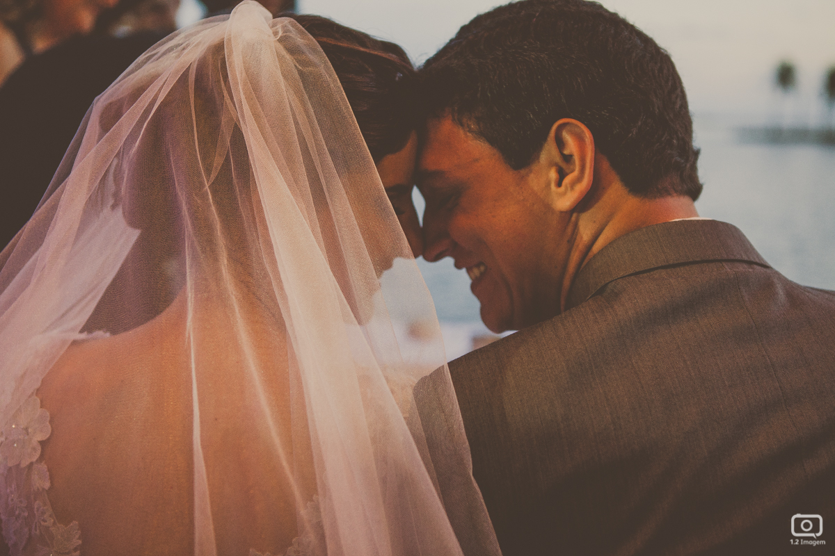 making of noiva, vestido de noiva, maquiagem casamento, casamento na bahia, buquê de noiva, raoni libório, noiva nova, noivos, casamento na praia, wedding brazil, umpontodoisimagem