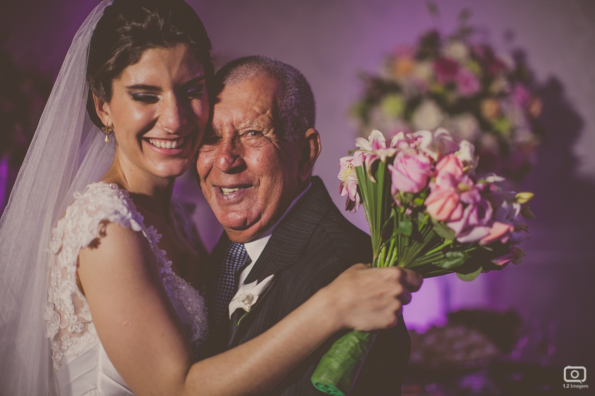 making of noiva, vestido de noiva, maquiagem casamento, casamento na bahia, buquê de noiva, raoni libório, noiva nova, noivos, casamento na praia, wedding brazil, umpontodoisimagem