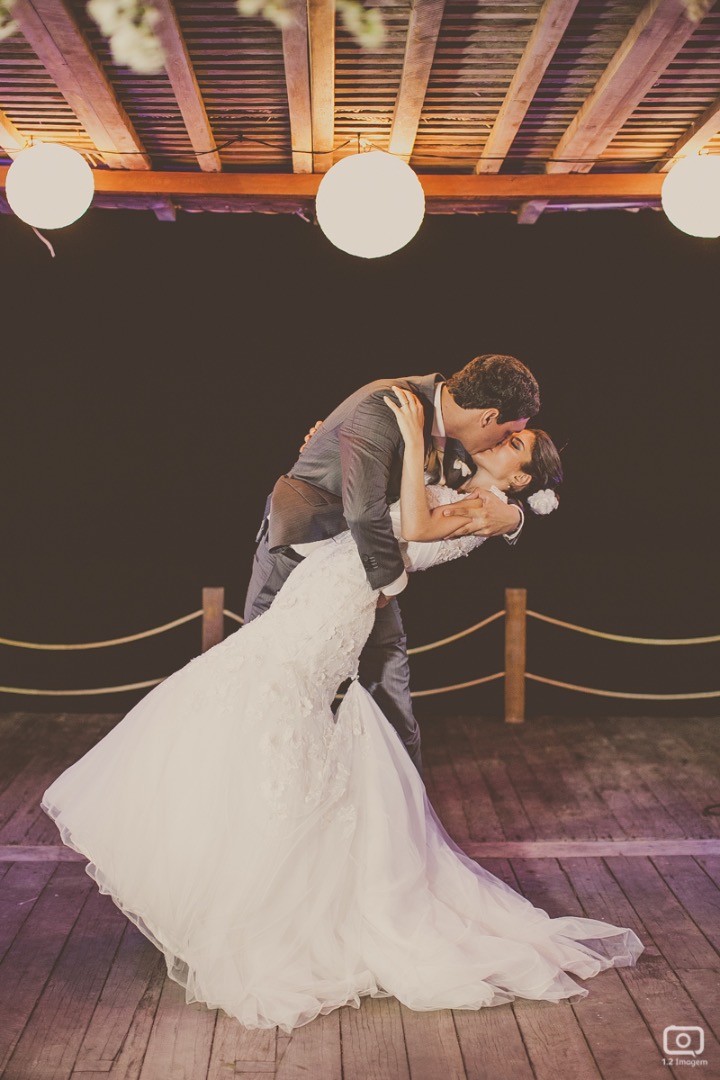 making of noiva, vestido de noiva, maquiagem casamento, casamento na bahia, buquê de noiva, raoni libório, noiva nova, noivos, casamento na praia, wedding brazil, umpontodoisimagem