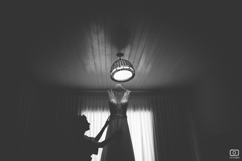 making of noiva, vestido de noiva, maquiagem casamento, casamento na bahia, buquê de noiva, raoni libório, noiva nova, noivos, casamento na praia, wedding brazil, umpontodoisimagem