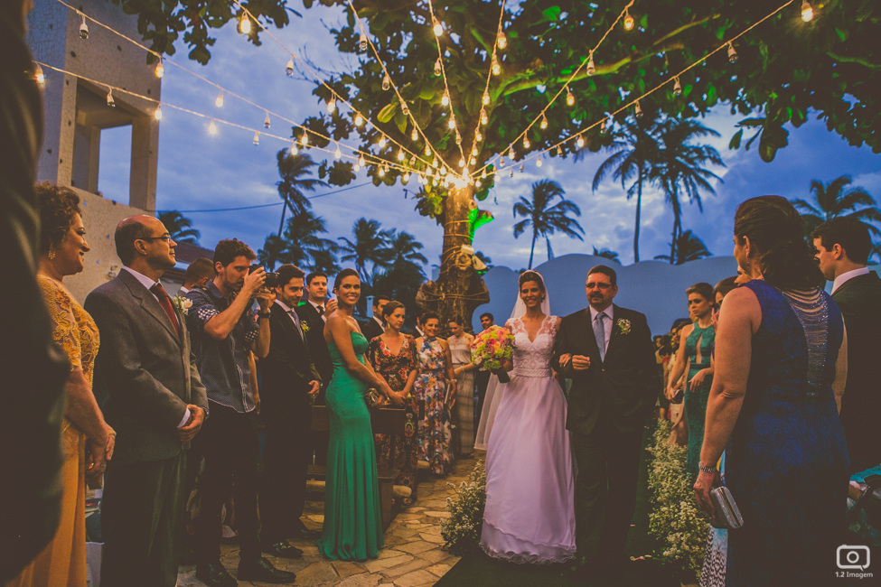 making of noiva, vestido de noiva, maquiagem casamento, casamento na bahia, buquê de noiva, raoni libório, noiva nova, noivos, casamento na praia, wedding brazil, umpontodoisimagem