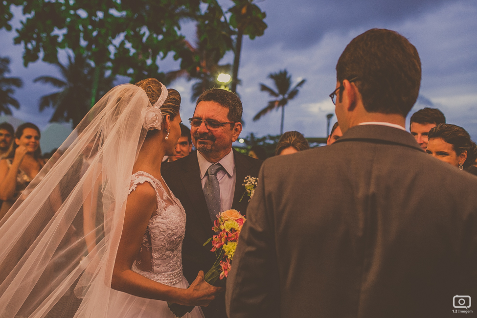 making of noiva, vestido de noiva, maquiagem casamento, casamento na bahia, buquê de noiva, raoni libório, noiva nova, noivos, casamento na praia, wedding brazil, umpontodoisimagem