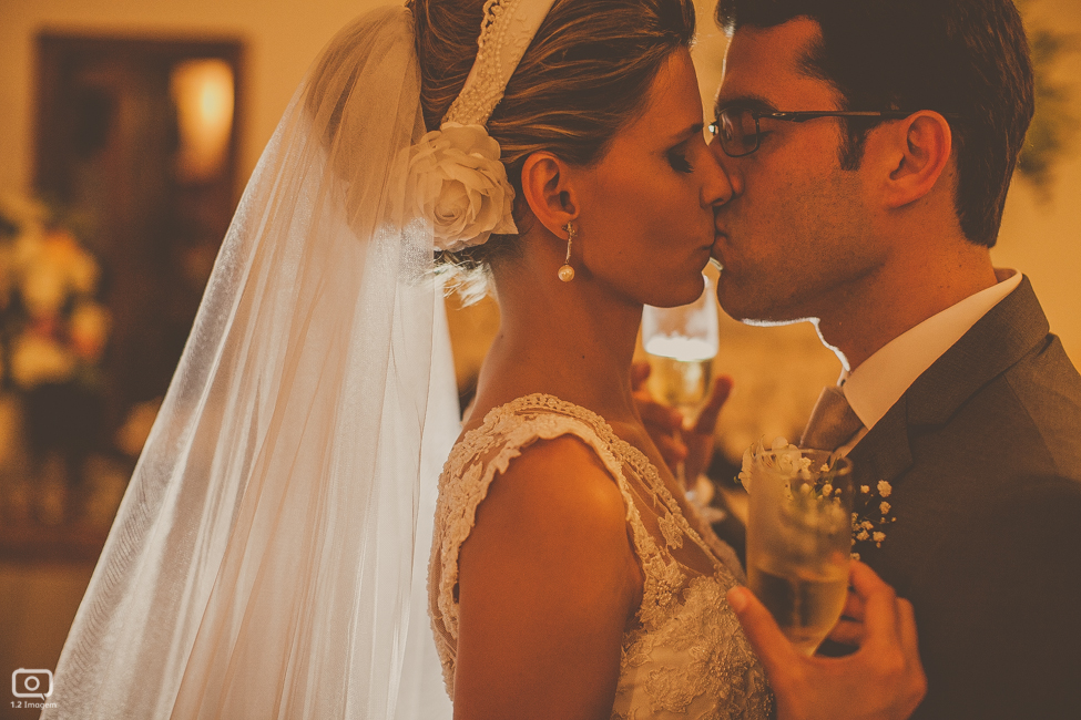 making of noiva, vestido de noiva, maquiagem casamento, casamento na bahia, buquê de noiva, raoni libório, noiva nova, noivos, casamento na praia, wedding brazil, umpontodoisimagem