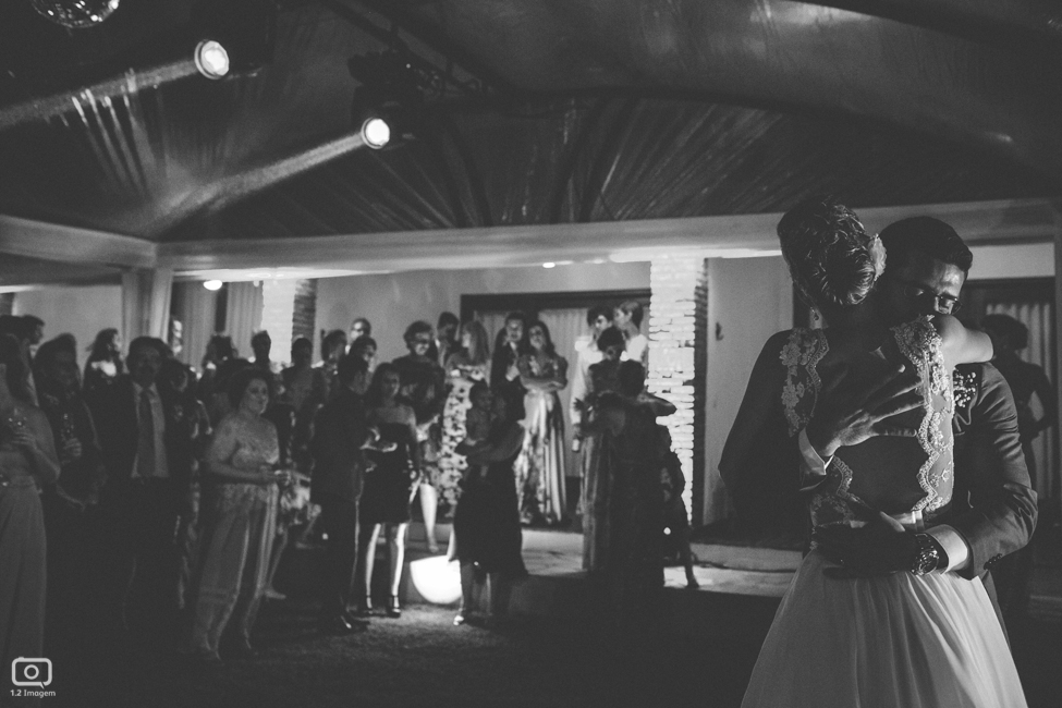 making of noiva, vestido de noiva, maquiagem casamento, casamento na bahia, buquê de noiva, raoni libório, noiva nova, noivos, casamento na praia, wedding brazil, umpontodoisimagem