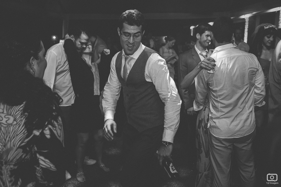 making of noiva, vestido de noiva, maquiagem casamento, casamento na bahia, buquê de noiva, raoni libório, noiva nova, noivos, casamento na praia, wedding brazil, umpontodoisimagem