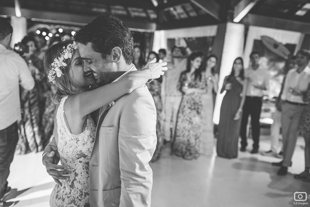 Making of, noiva, vestido, make, maquiagem casamento, casamento, wedding, wed, wed day, bride, universo da noiva, noiva nova, noivos, praia do forte, bahia, praia, casamento na praia, wedding brazil, Rivalda Carvalho, Pousada Refúgio da Vila, Igreja São F