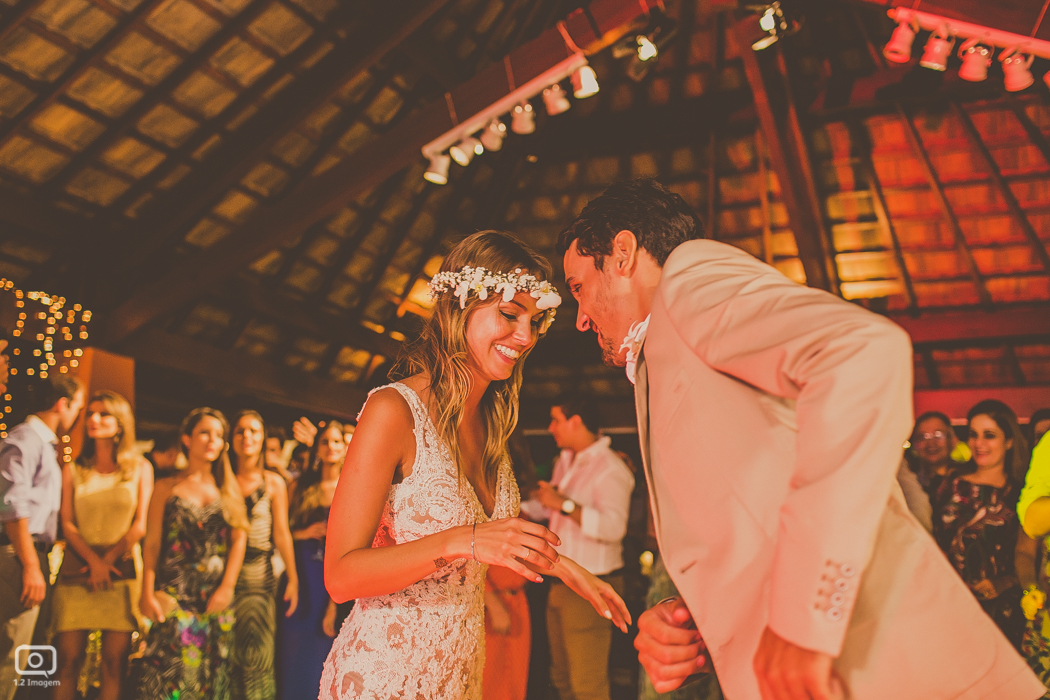 Making of, noiva, vestido, make, maquiagem casamento, casamento, wedding, wed, wed day, bride, universo da noiva, noiva nova, noivos, praia do forte, bahia, praia, casamento na praia, wedding brazil, Rivalda Carvalho, Pousada Refúgio da Vila, Igreja São F