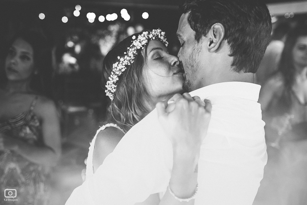 Making of, noiva, vestido, make, maquiagem casamento, casamento, wedding, wed, wed day, bride, universo da noiva, noiva nova, noivos, praia do forte, bahia, praia, casamento na praia, wedding brazil, Rivalda Carvalho, Pousada Refúgio da Vila, Igreja São F