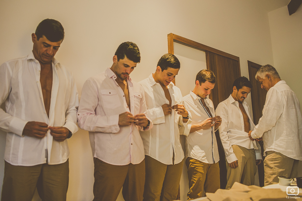 Making of, noiva, vestido, make, maquiagem casamento, casamento, wedding, wed, wed day, bride, universo da noiva, noiva nova, noivos, praia do forte, bahia, praia, casamento na praia, wedding brazil, Rivalda Carvalho, Pousada Refúgio da Vila, Igreja São F