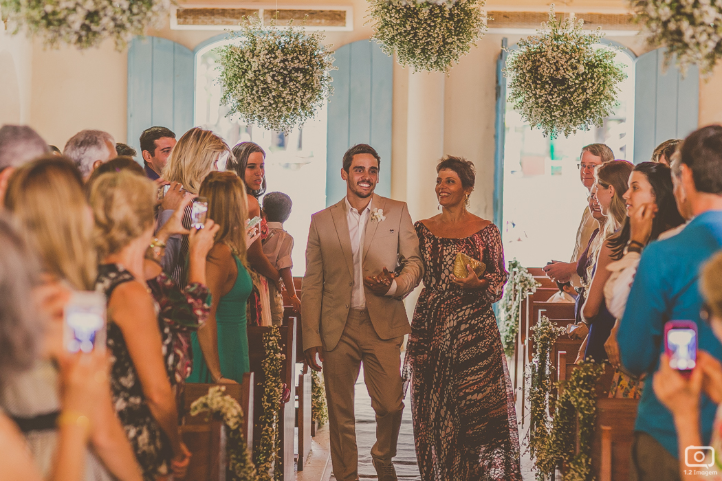 Making of, noiva, vestido, make, maquiagem casamento, casamento, wedding, wed, wed day, bride, universo da noiva, noiva nova, noivos, praia do forte, bahia, praia, casamento na praia, wedding brazil, Rivalda Carvalho, Pousada Refúgio da Vila, Igreja São F