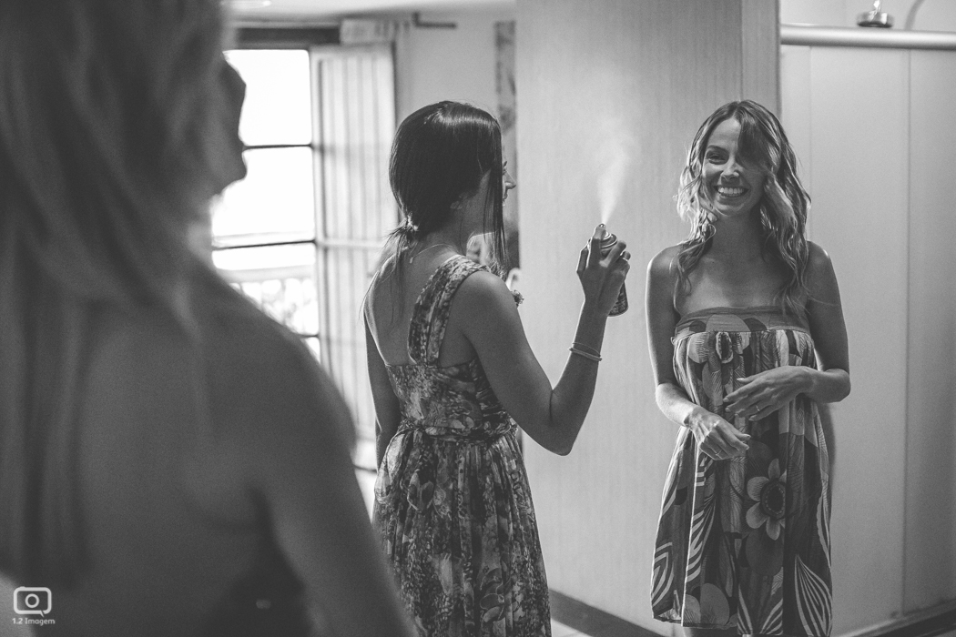 Making of, noiva, vestido, make, maquiagem casamento, casamento, wedding, wed, wed day, bride, universo da noiva, noiva nova, noivos, praia do forte, bahia, praia, casamento na praia, wedding brazil, Rivalda Carvalho, Pousada Refúgio da Vila, Igrej