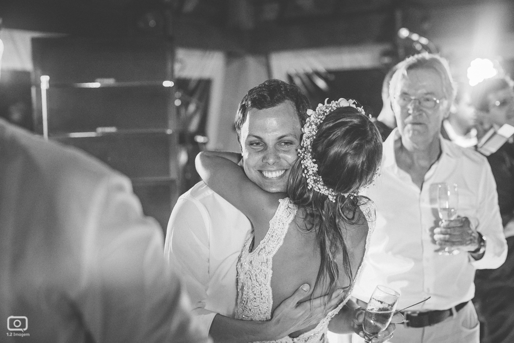 Making of, noiva, vestido, make, maquiagem casamento, casamento, wedding, wed, wed day, bride, universo da noiva, noiva nova, noivos, praia do forte, bahia, praia, casamento na praia, wedding brazil, Rivalda Carvalho, Pousada Refúgio da Vila, Igreja São F