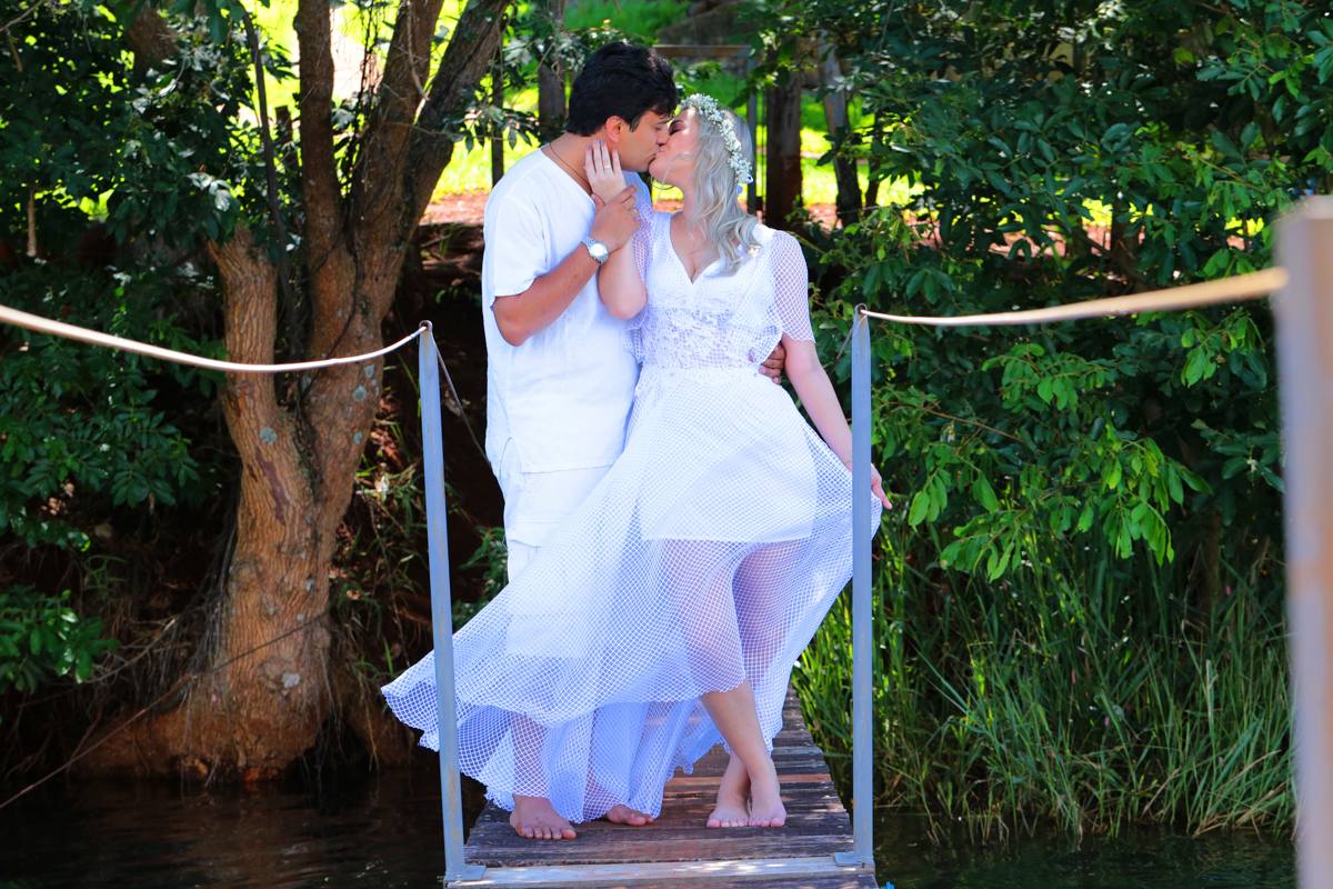 noiva, noivo, vestido branco, cachorro lindo, rancho, represa, miranda, uberlandia, barco, lancha, pier, deck, natureza, amor, paixao, studio s fotografia, ricardo studio s, ricardo dias, capricho, dedicação, amigos, book