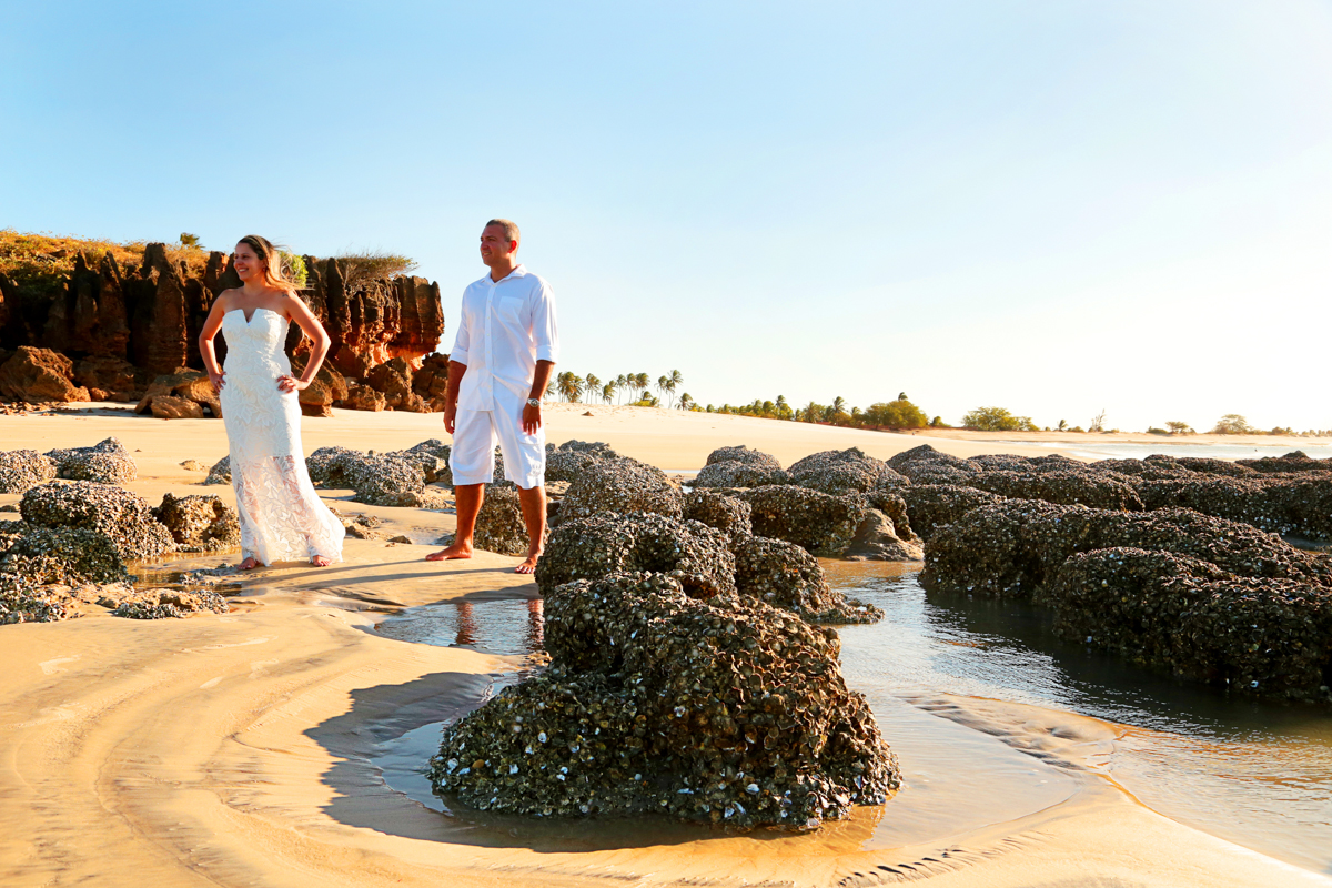 noiva, noivo, praia, natal, pipa, land rover, água de coco,  mar, natureza, kait surf, velejar, tourinhos, por do sol, oculos de sol, amor, paixao, romance, dedicação, capricho, studio s fotografia, ricardo studio s, ricardo dias, tra