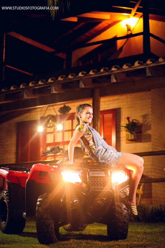 Studio S Araxa, Studio S Uberlandia, Studio S Fotografia, Ricardo Studio S, Ricardo Dias, Araxa. Uberlnadia, Book, 15 anos, Fifteen, sorriso, alegria, beleza, produção, maquiagem, grande hotel do barreiro, looks, Barreiro, lago, tarde de sol