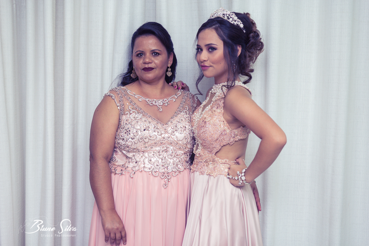 clarice galvão e sua filha, debutante