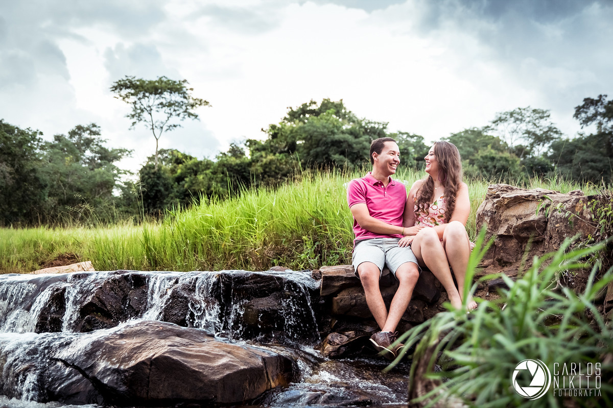 Ensaio pre casamento da Jessica e do Arthur realizado em Goiatuba Goiás fotografado por Carlos Nikito