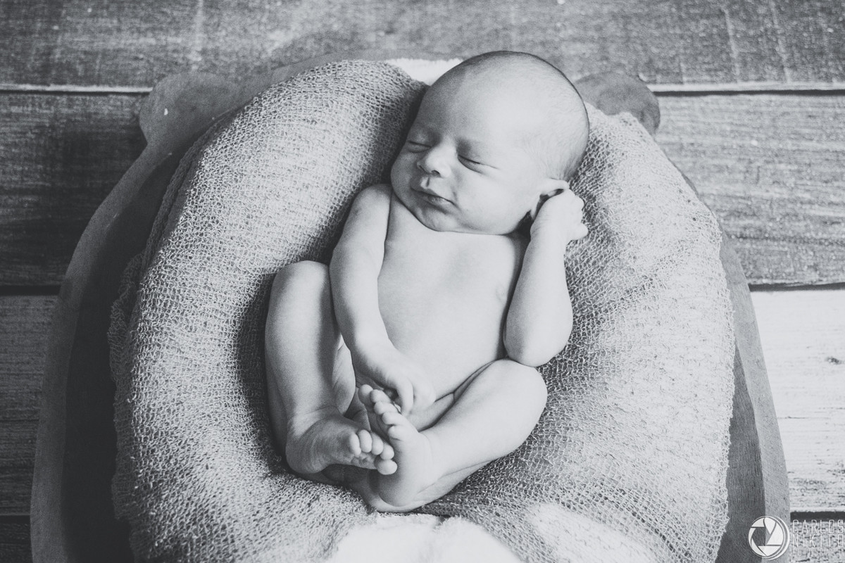 Newborn Felipe Gabriel realizado em Itumbiara Goiás fotografado por Carlos Nikito