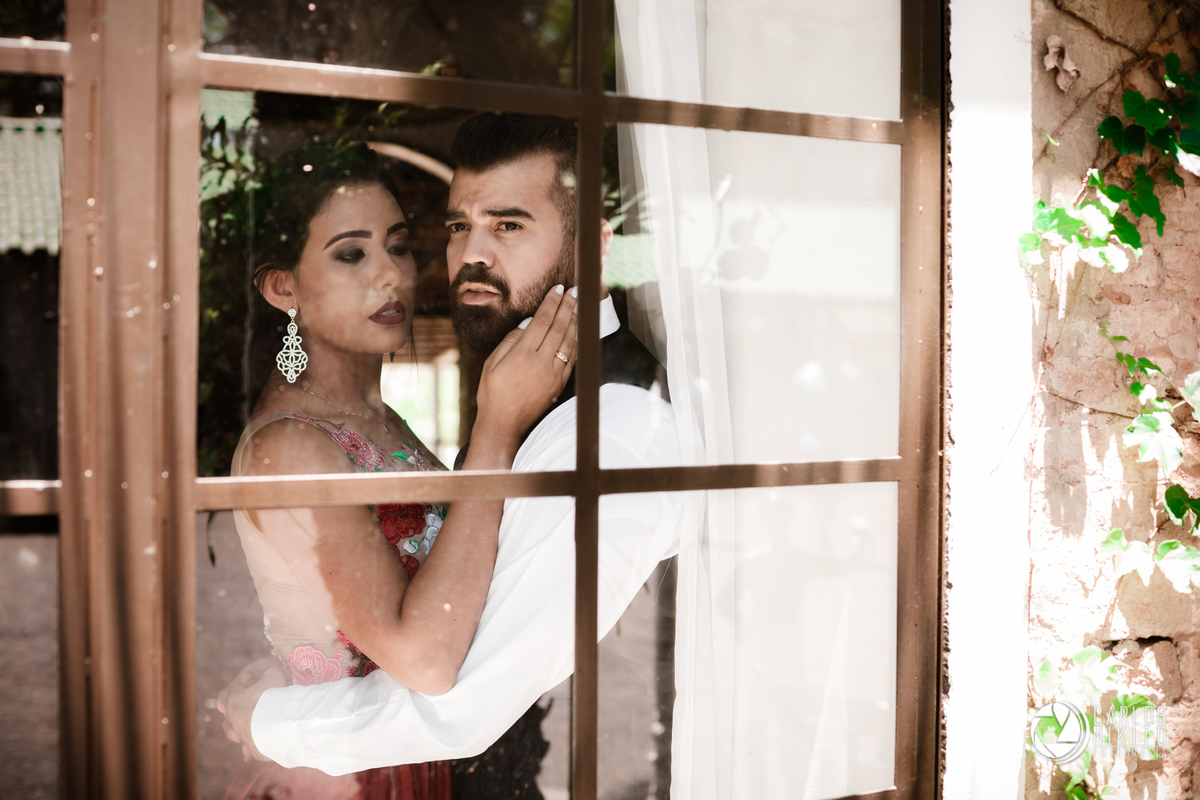 Ensaio pre casamento da Arielle e do Arthur realizado no Hotel Fazenda Solar dos Ipes no Prata MG, fotografado por Carlos Nikito