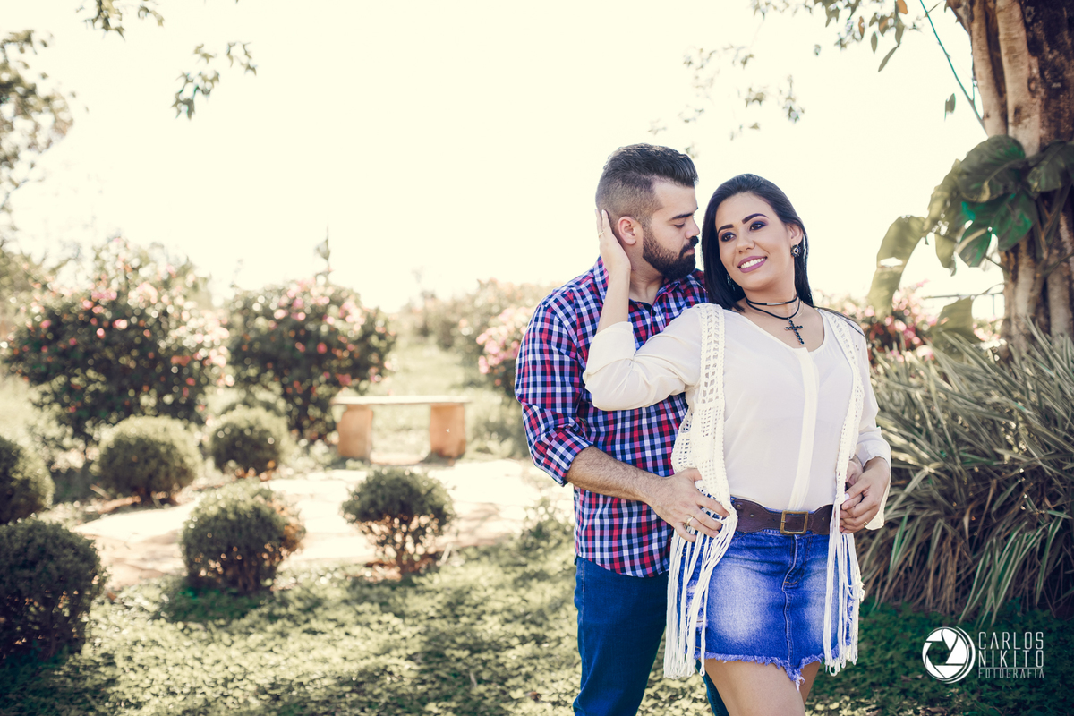 Ensaio pre casamento da Arielle e do Arthur realizado no Hotel Fazenda Solar dos Ipes no Prata MG, fotografado por Carlos Nikito