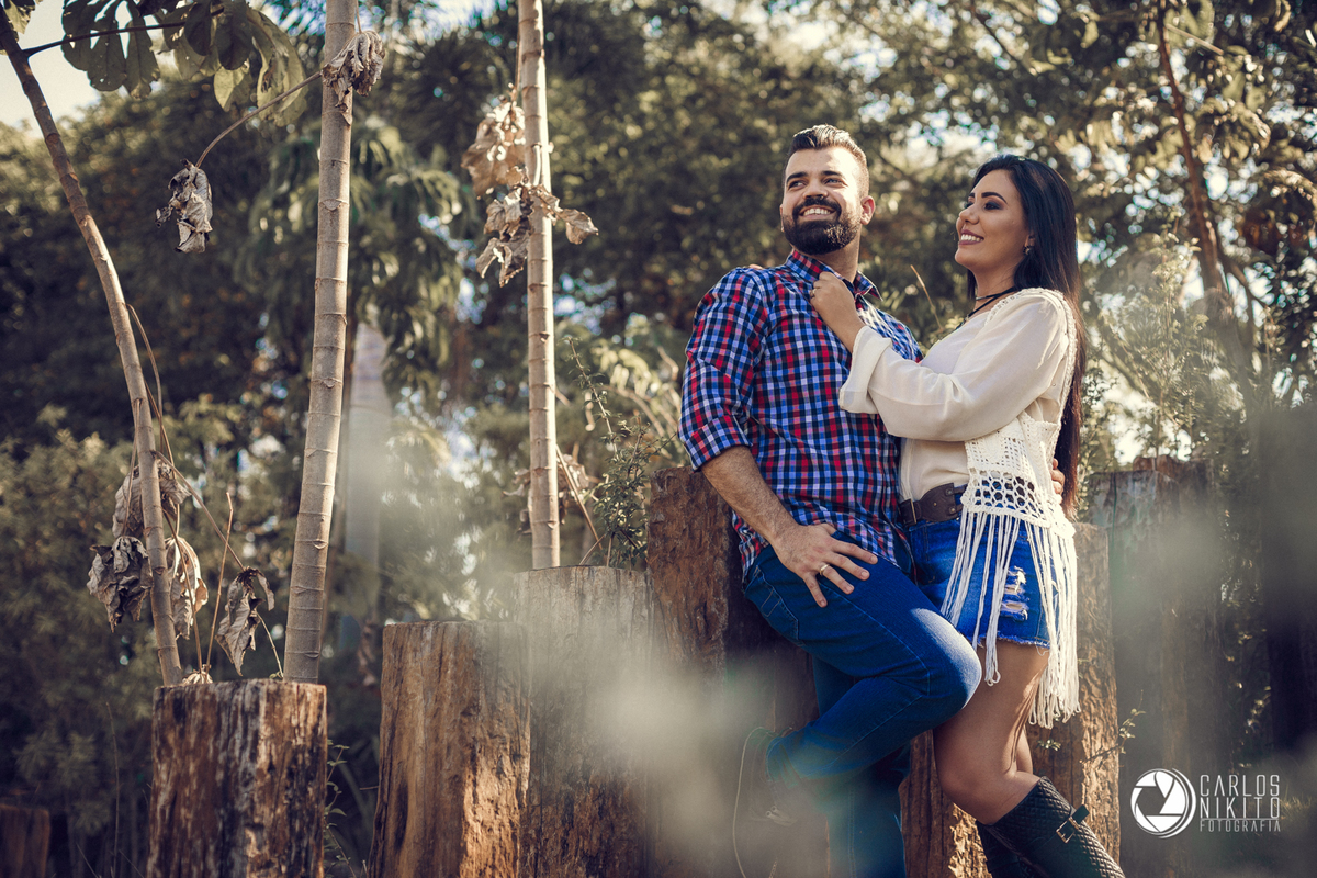Ensaio pre casamento da Arielle e do Arthur realizado no Hotel Fazenda Solar dos Ipes no Prata MG, fotografado por Carlos Nikito