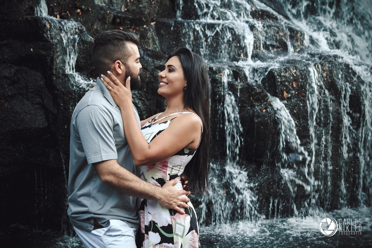 Ensaio pre casamento da Arielle e do Arthur realizado no Hotel Fazenda Solar dos Ipes no Prata MG, fotografado por Carlos Nikito