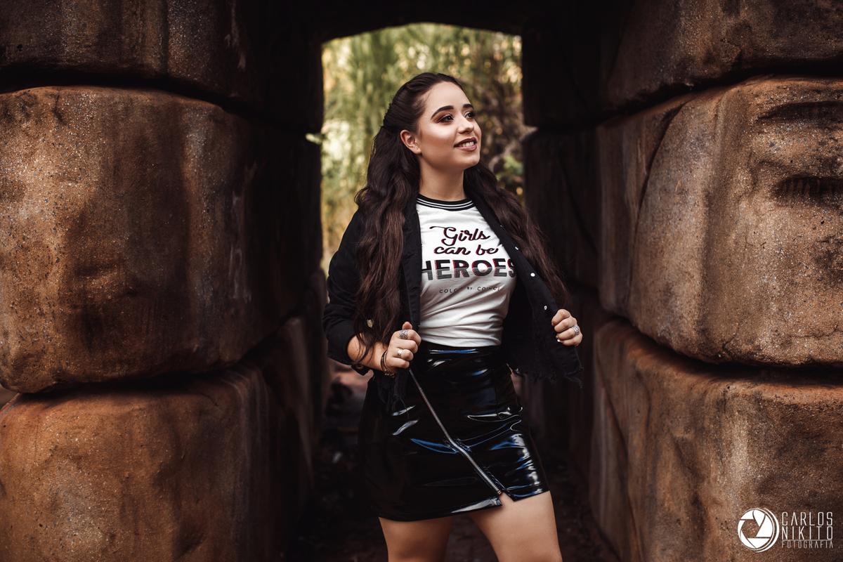 Book 15 anos da Yasmin realizado em Itumbiara Goiás, fotografado por Carlos Nikito.