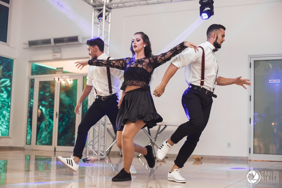 Aniversário da Nara Porcino de 15 anos, realizado em Goiânia Goiás no salão de festas Acrópolis fotografado por Carlos Nikito.