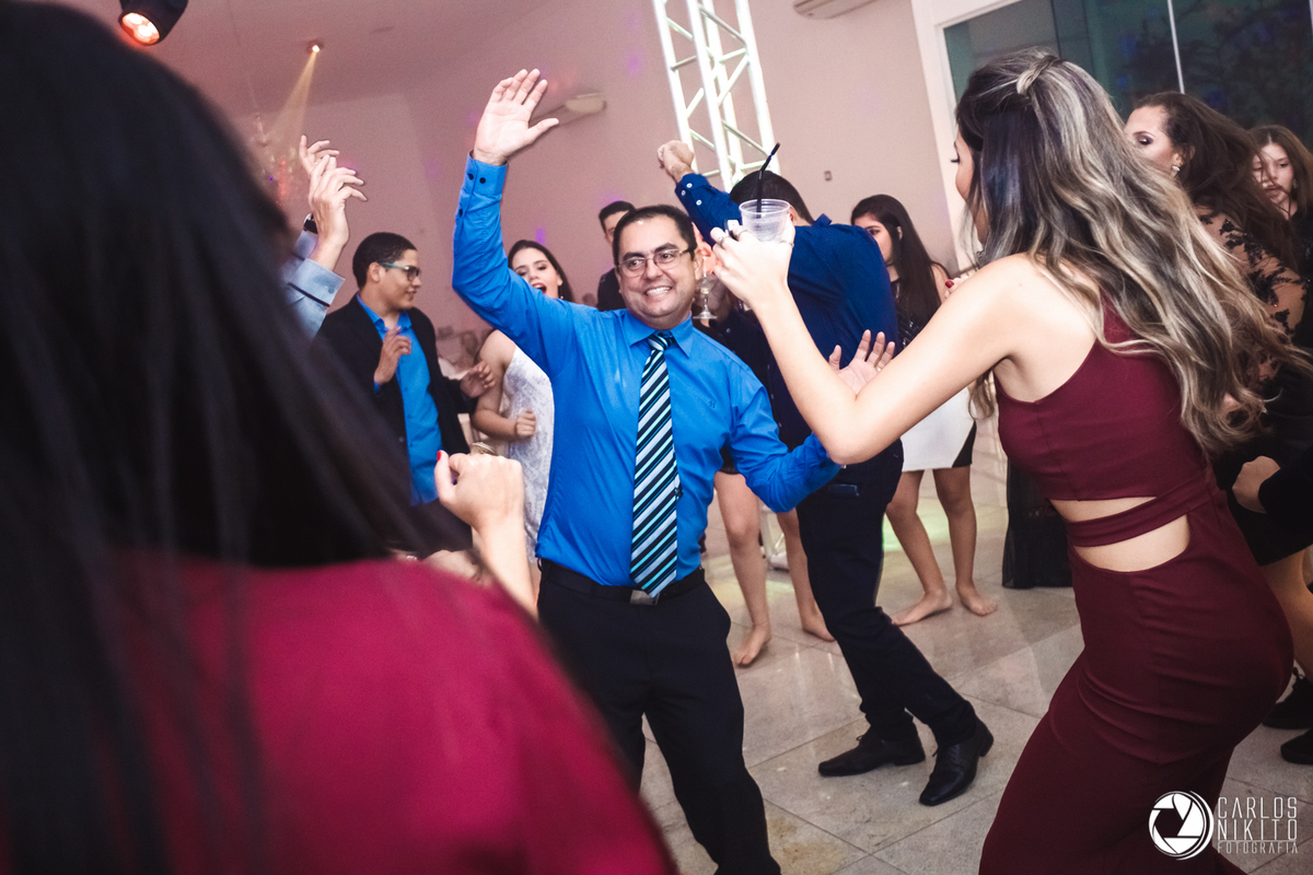 Aniversário da Nara Porcino de 15 anos, realizado em Goiânia Goiás no salão de festas Acrópolis fotografado por Carlos Nikito.