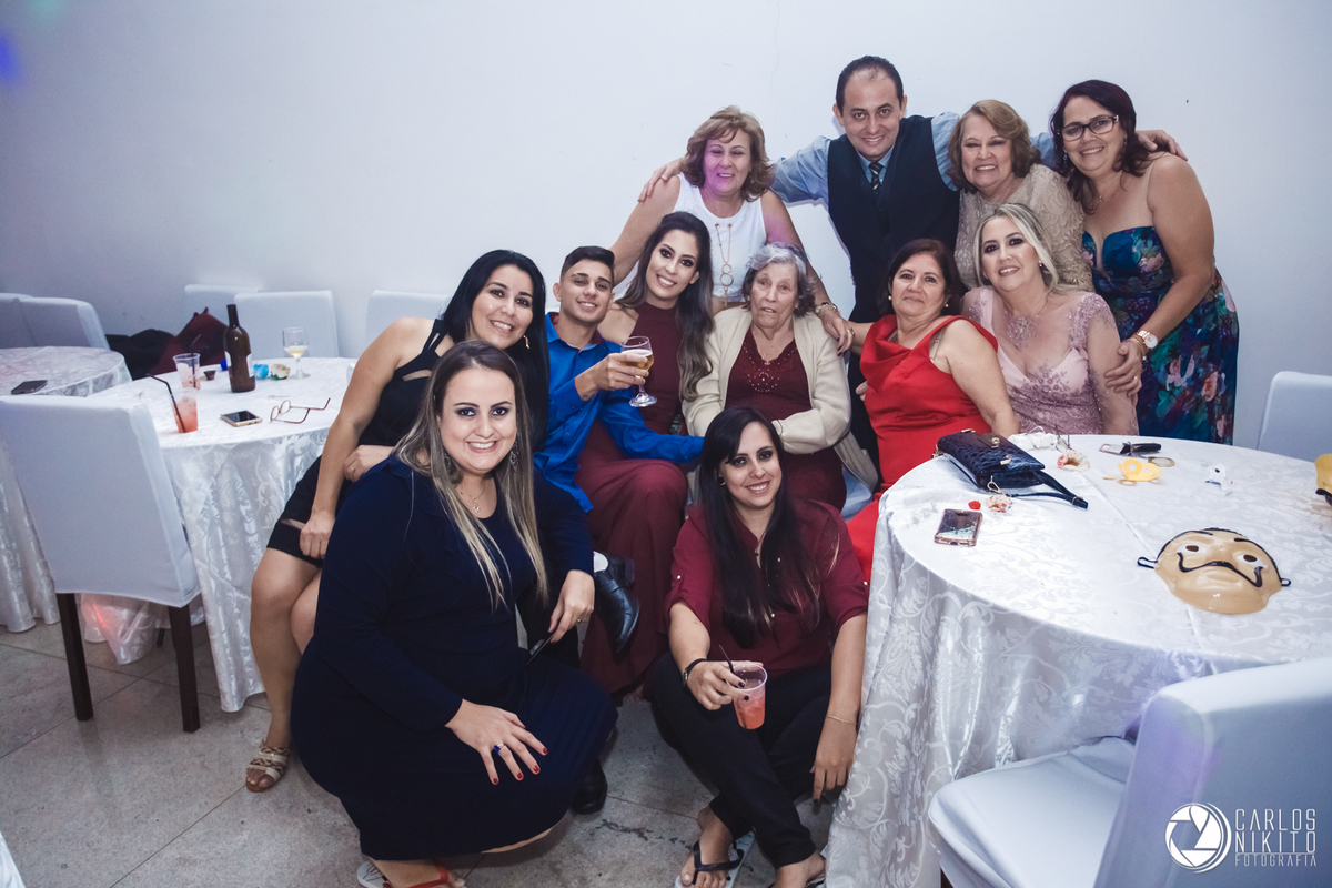 Aniversário da Nara Porcino de 15 anos, realizado em Goiânia Goiás no salão de festas Acrópolis fotografado por Carlos Nikito.