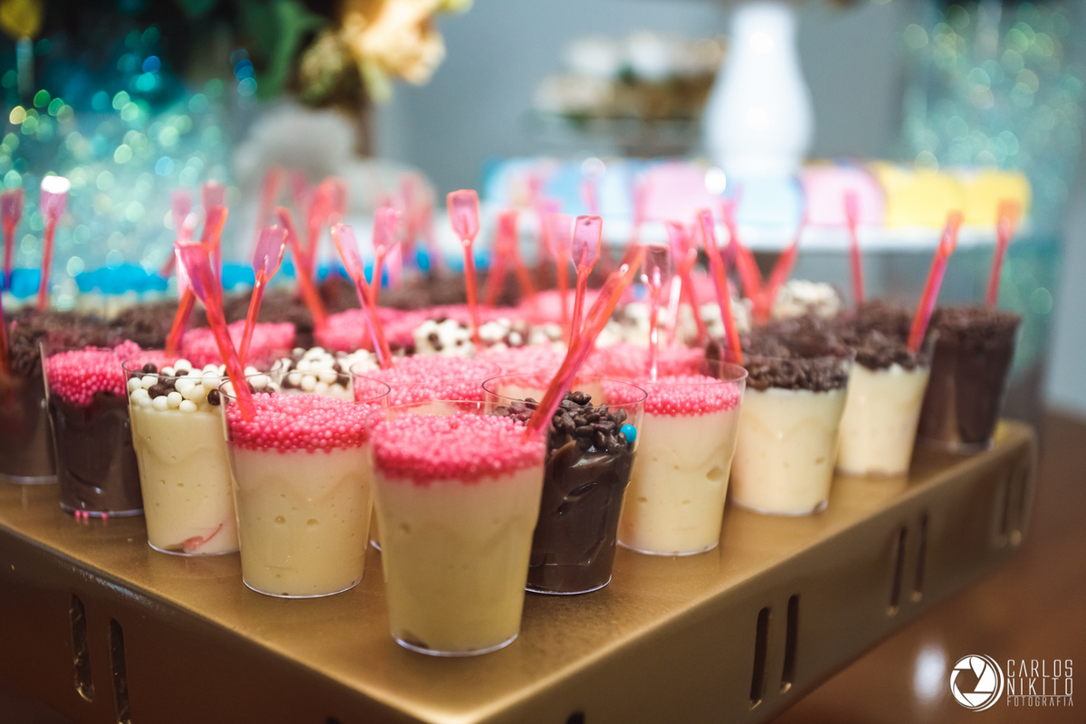 Aniversário da Nara Porcino de 15 anos, realizado em Goiânia Goiás no salão de festas Acrópolis fotografado por Carlos Nikito.