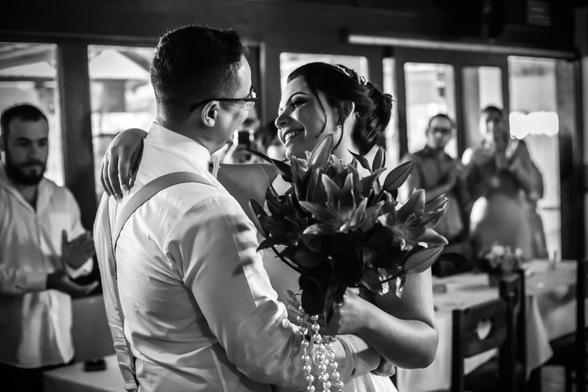 casamento Adrielly e Thalles realizado em Itumbiara Goias fotografado por Carlos Nikito no restaurante Arvoredo.