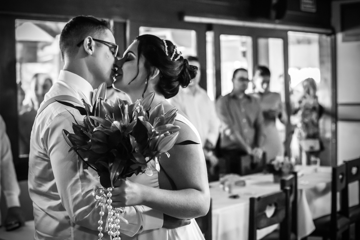 casamento Adrielly e Thalles realizado em Itumbiara Goias fotografado por Carlos Nikito no restaurante Arvoredo.