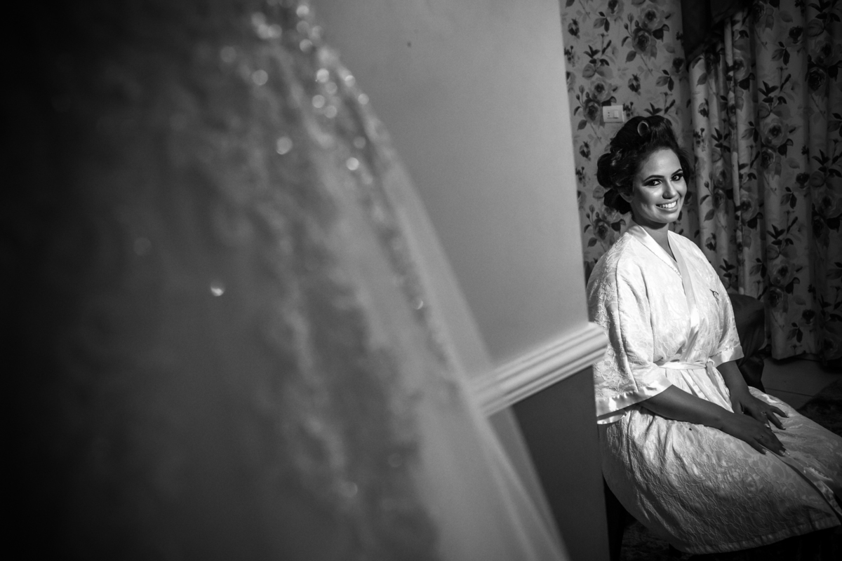 Casamento Gleicekelle e Thiago realizado em Itumbiara Goias, fotografado por Carlos Nikito. Making of da noiva no Tiago Azevedo.