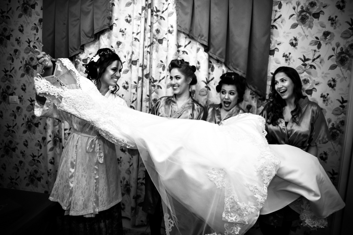 Casamento Gleicekelle e Thiago realizado em Itumbiara Goias, fotografado por Carlos Nikito. Making of da noiva no Tiago Azevedo.