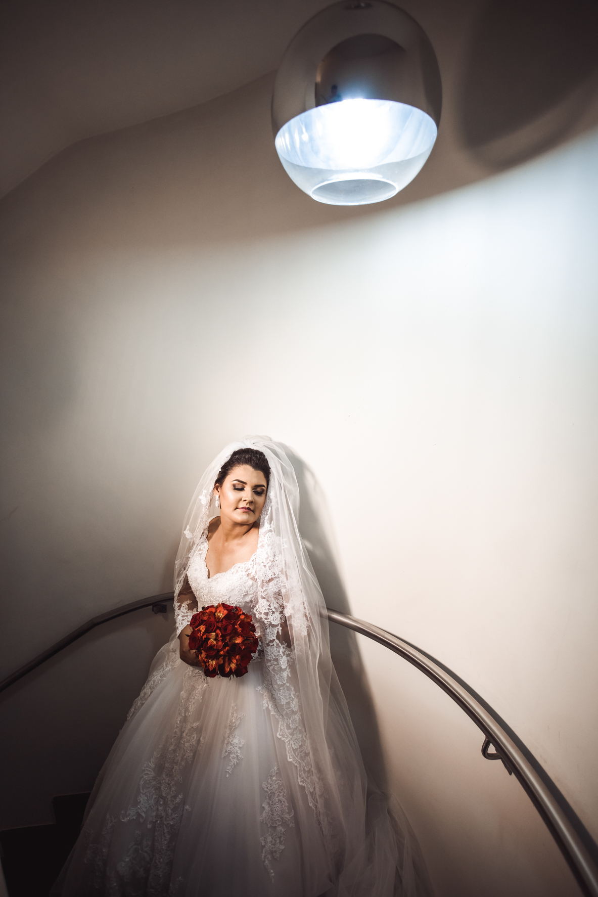 Casamento Andrielle  e Edson realizado em Itumbiara Goias, fotografado por Carlos Nikito. Making of no Tiago Azevedo hairdressers