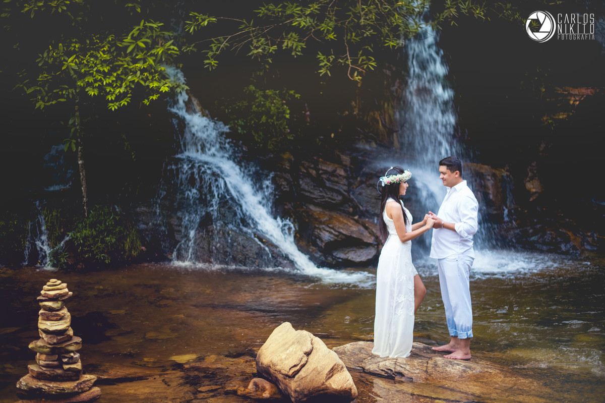 Ensaio pre casamento de Gislaine e Welton em Pirenópolis fotografado por Carlos Nikito