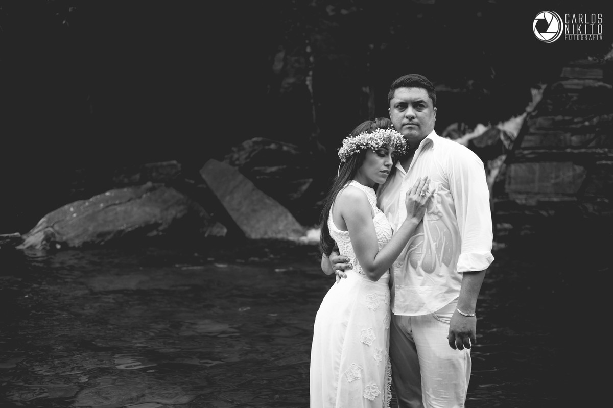 Ensaio pre casamento de Gislaine e Welton em Pirenópolis fotografado por Carlos Nikito