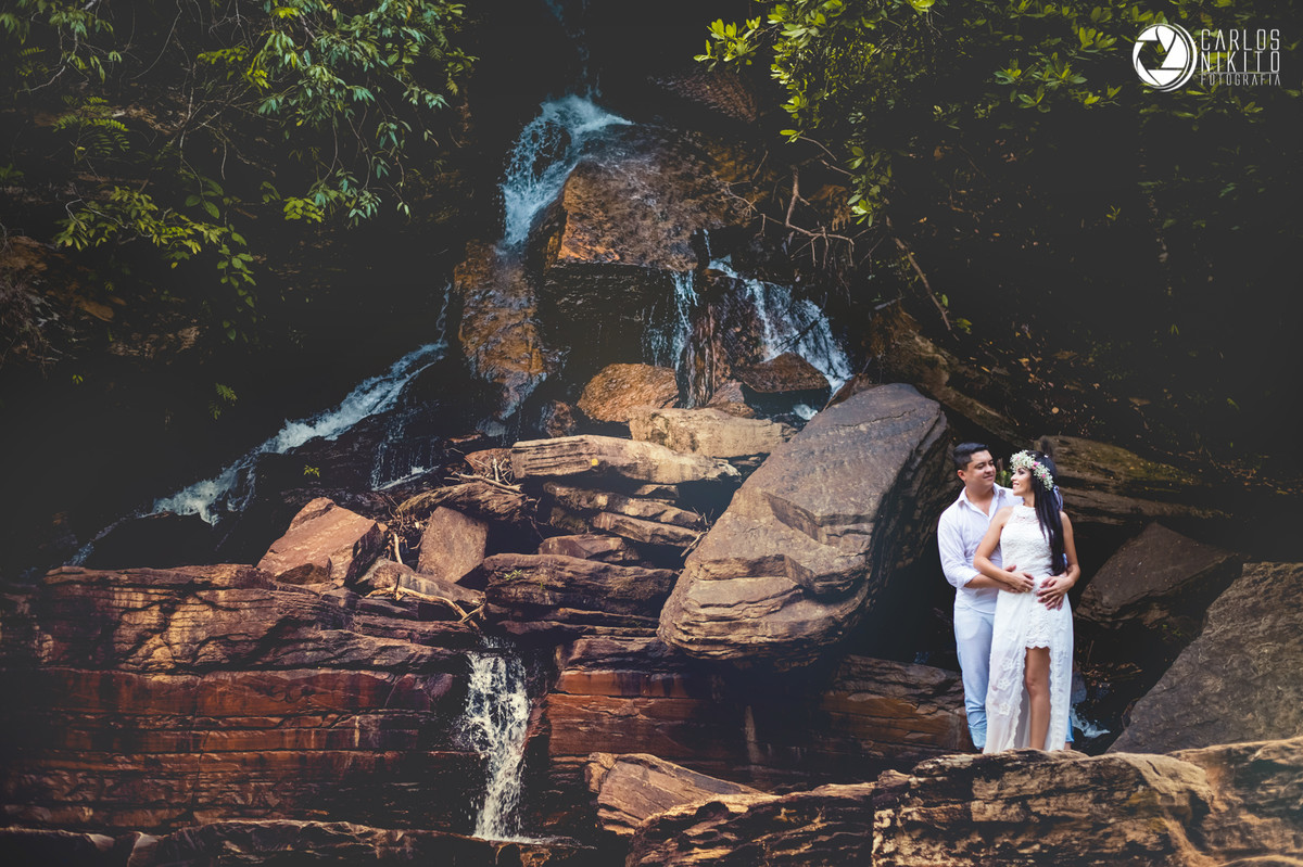 Ensaio pre casamento de Gislaine e Welton em Pirenópolis fotografado por Carlos Nikito
