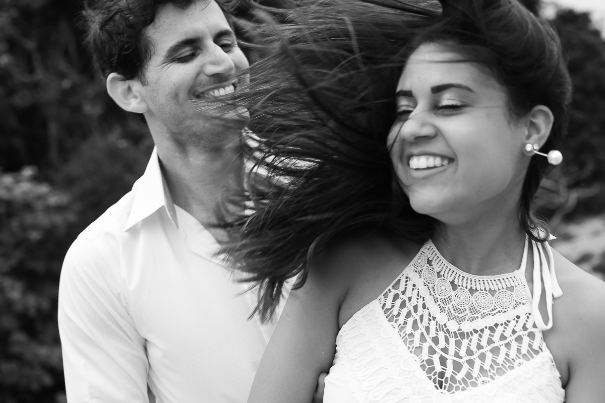 ensaio pré casamento na praia das conchas no guarujá