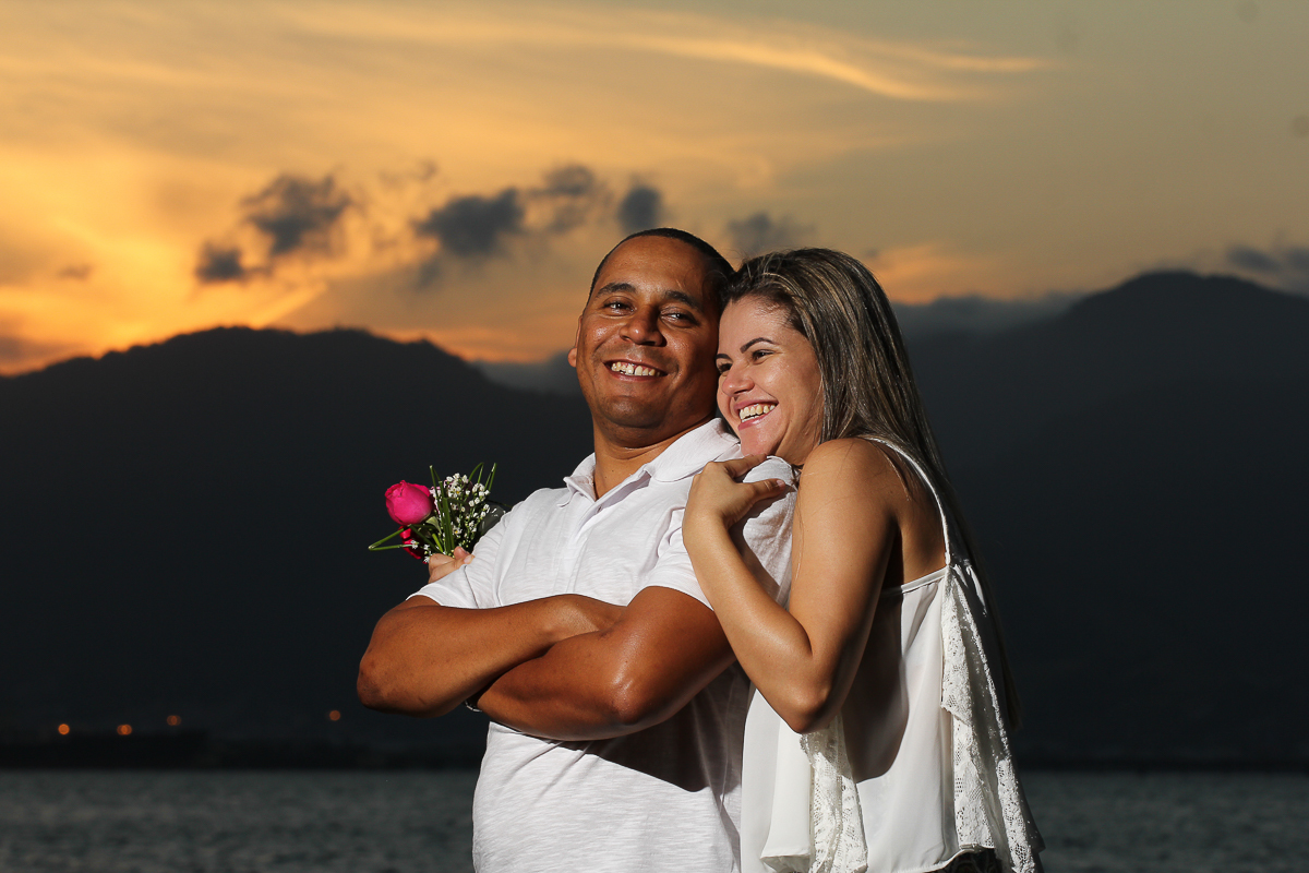 ensaio pré casamento em ilha bela - ensaio de casal em ilha bela - ensaio pré casamento final de tarde