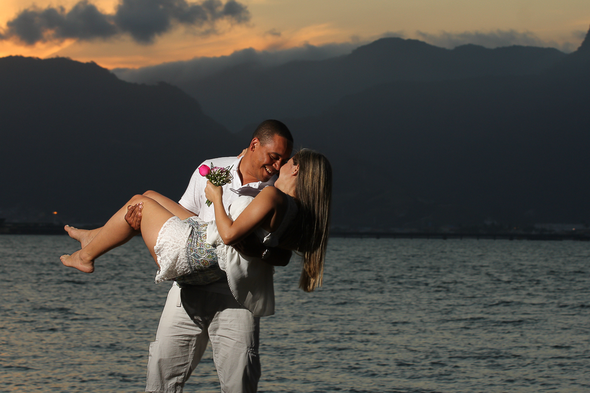 ensaio pré casamento em ilha bela - ensaio de casal em ilha bela - ensaio pré casamento final de tarde