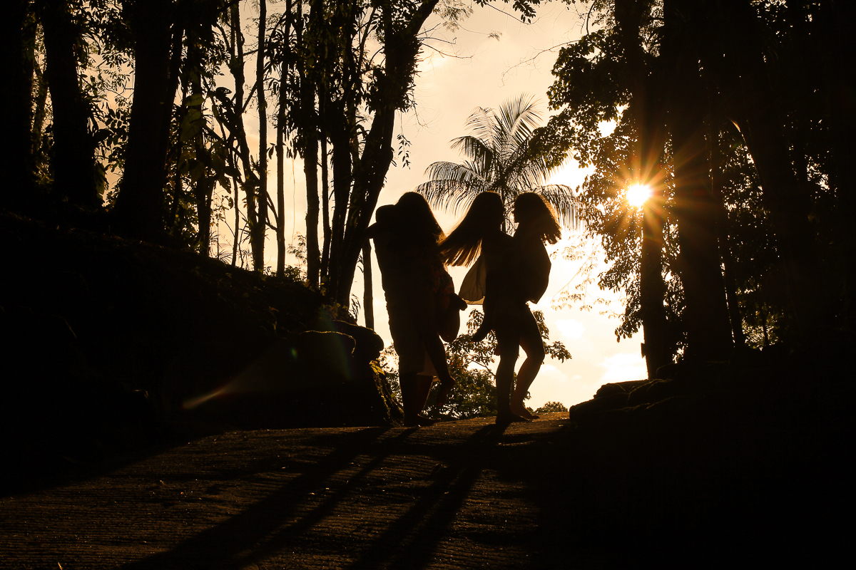 ensaio pré casamento em ilha bela - ensaio de casal em ilha bela - ensaio pré casamento final de tarde